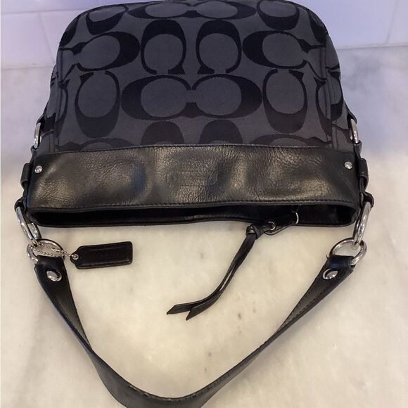 Coach Zoe Jacquard Signature Logo Medium Shoulder - Picture 12 of 15